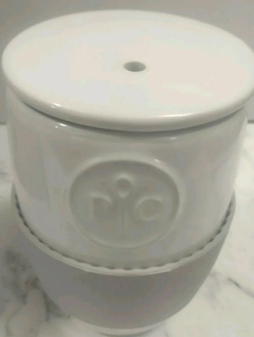 NEW Pampered Chef White Ceramic Egg Cooker Cup Lid W/Gray Silicone Sleeve #1529